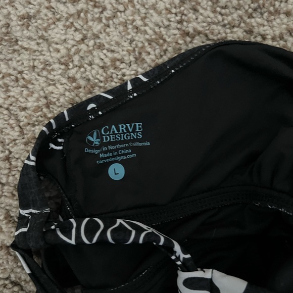 Carve Designs Dahlia One-Piece Swimsuit - Picture 2 of 3